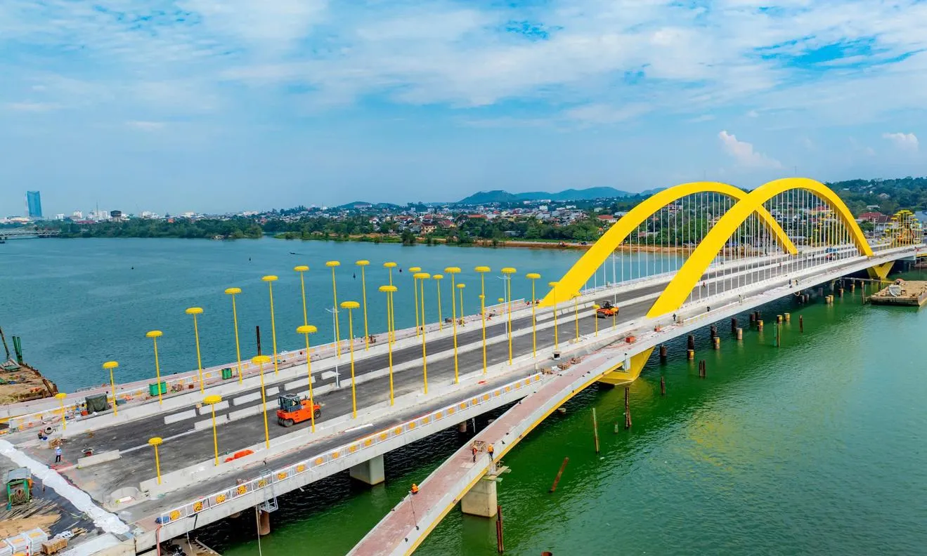 Huế đẩy nhanh tiến độ các dự án trọng điểm